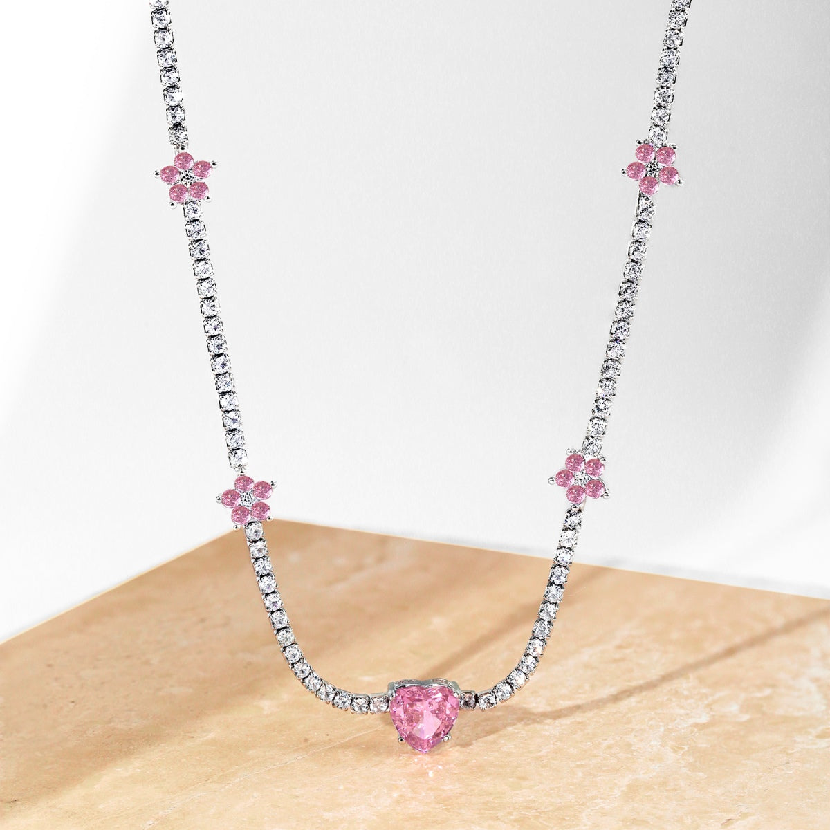 [Noble Jewelry]Dazzling Pink Heart Flower Necklace