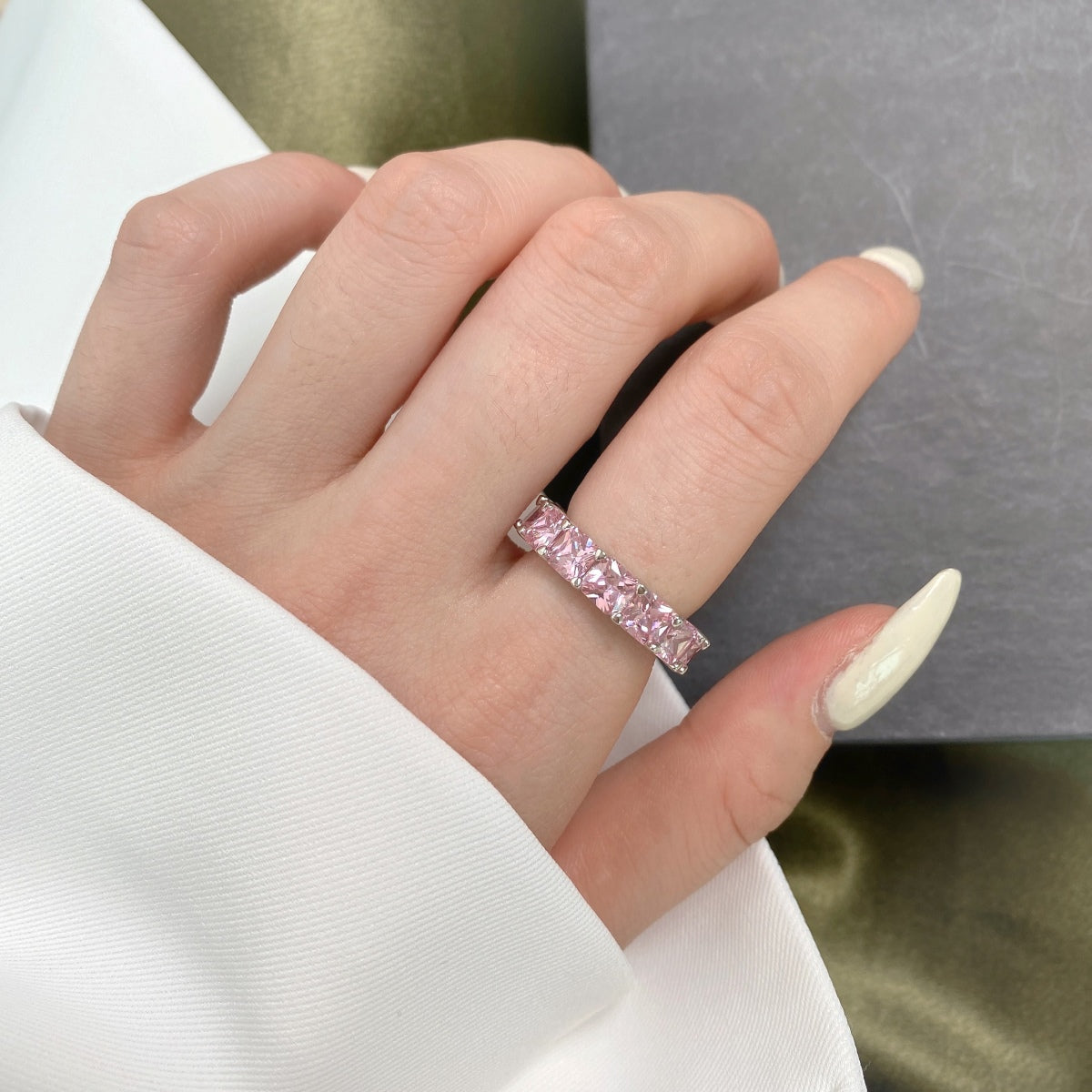 [Noble Jewelry]Elegant Princess Cut Tennis Ring