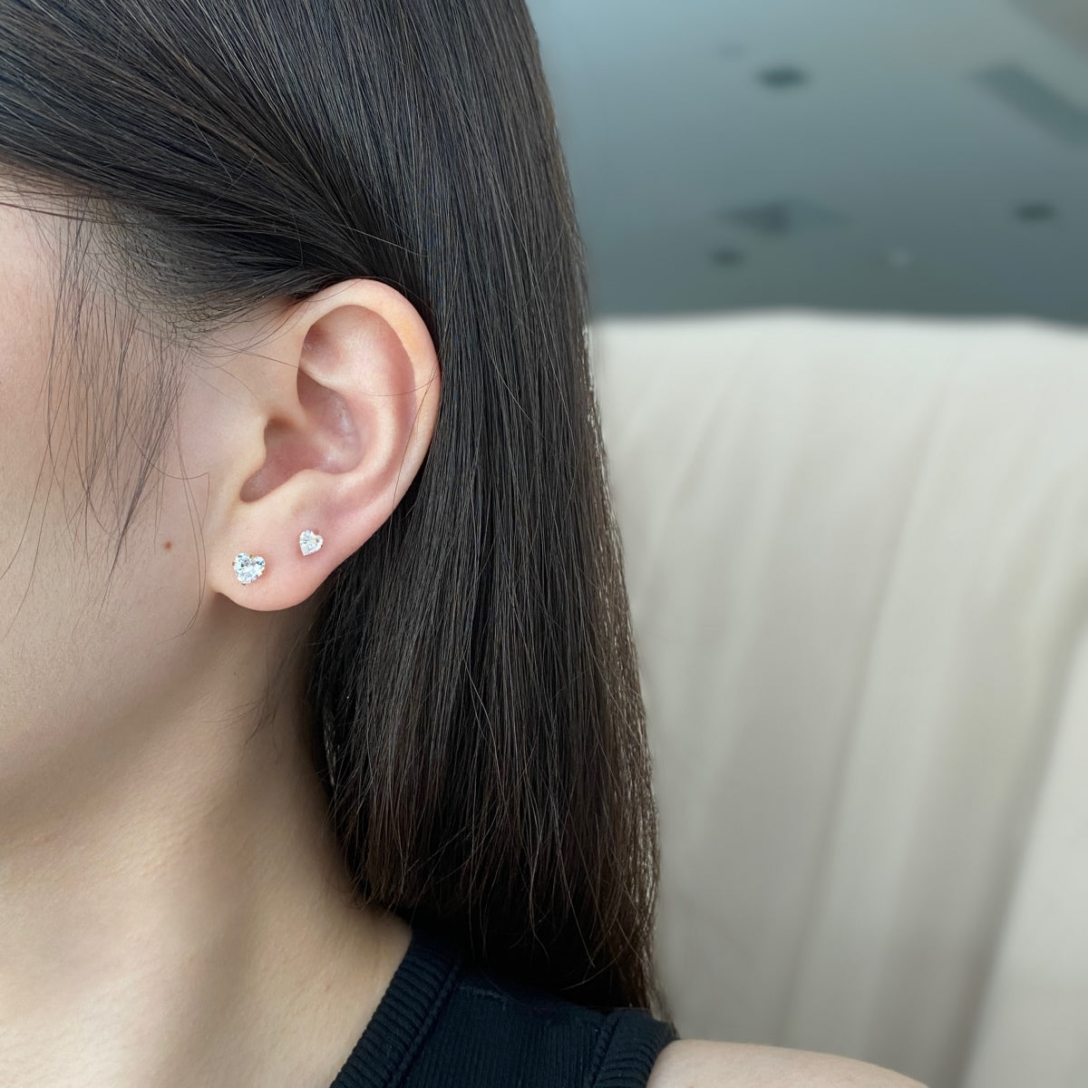 [Noble Jewelry]Sparkling Heart Shaped Simple Earrings