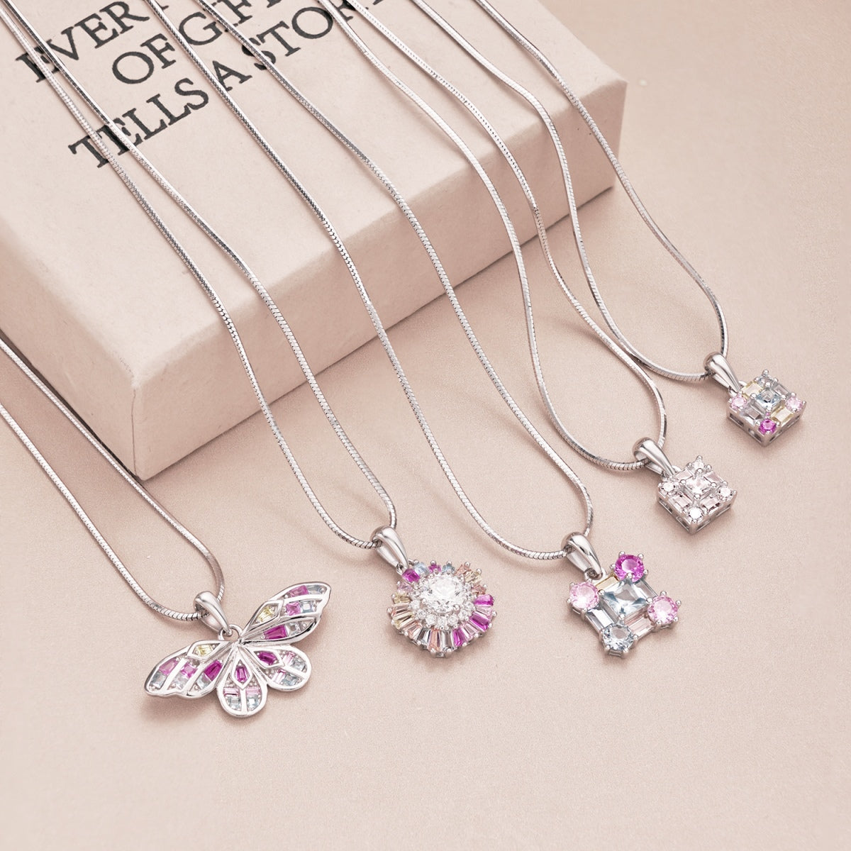 [Noble Jewelry]Charming Flower Colorful Necklace