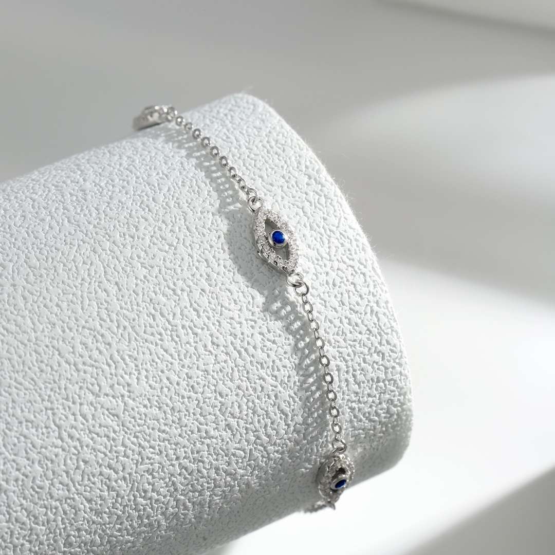 [Noble Jewelry]Evil Eye Shape Pendent Necklace