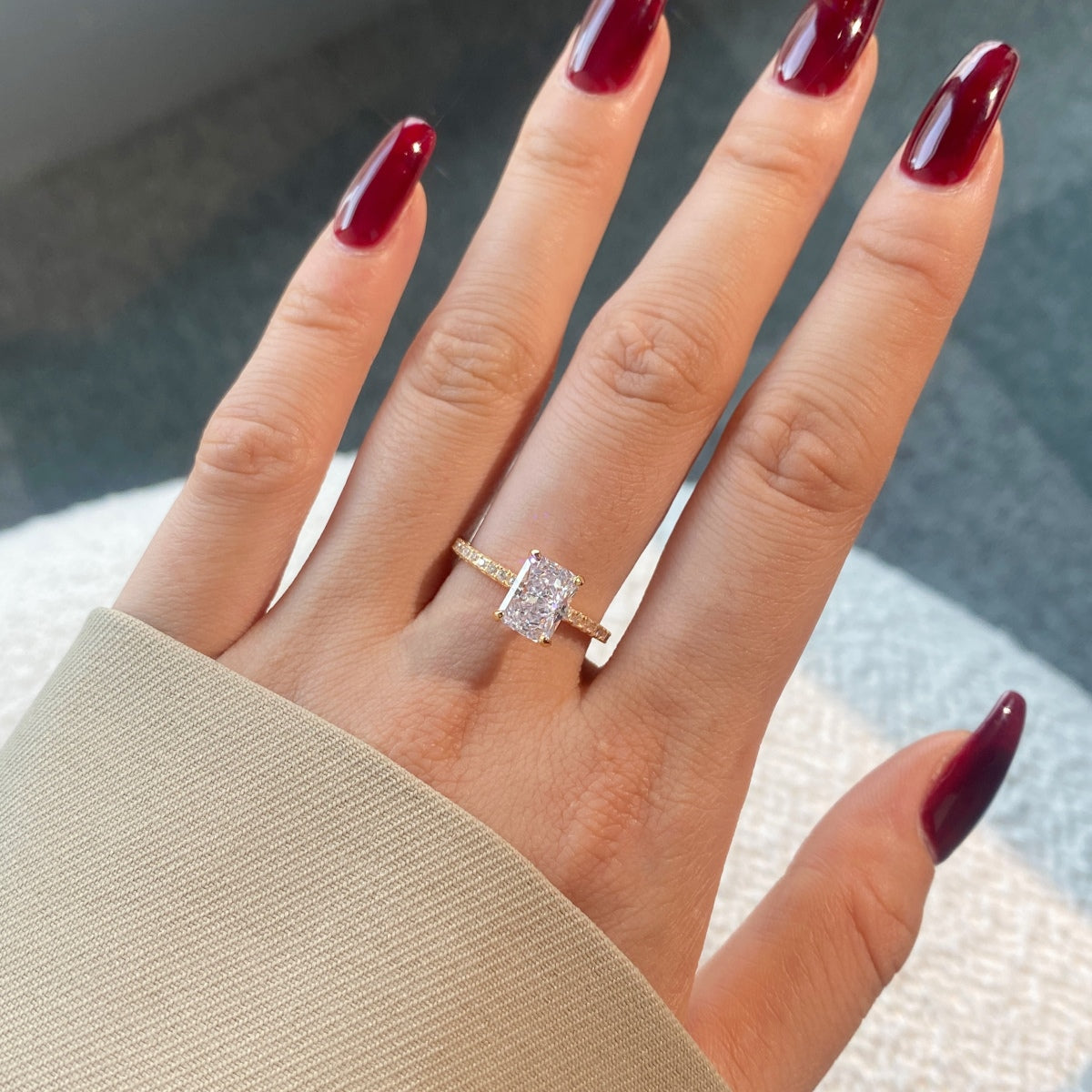 [Noble Jewelry]2.0 Carat Dazzling Sparkling Radiant Cut Party Ring