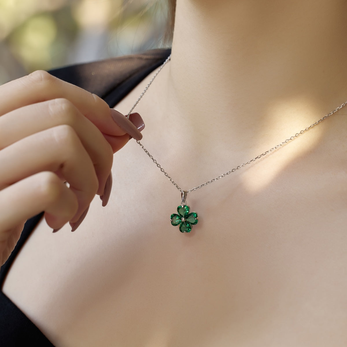 [Noble Jewelry]Heart-Shaped Four-Leaf Clover Bead Necklace