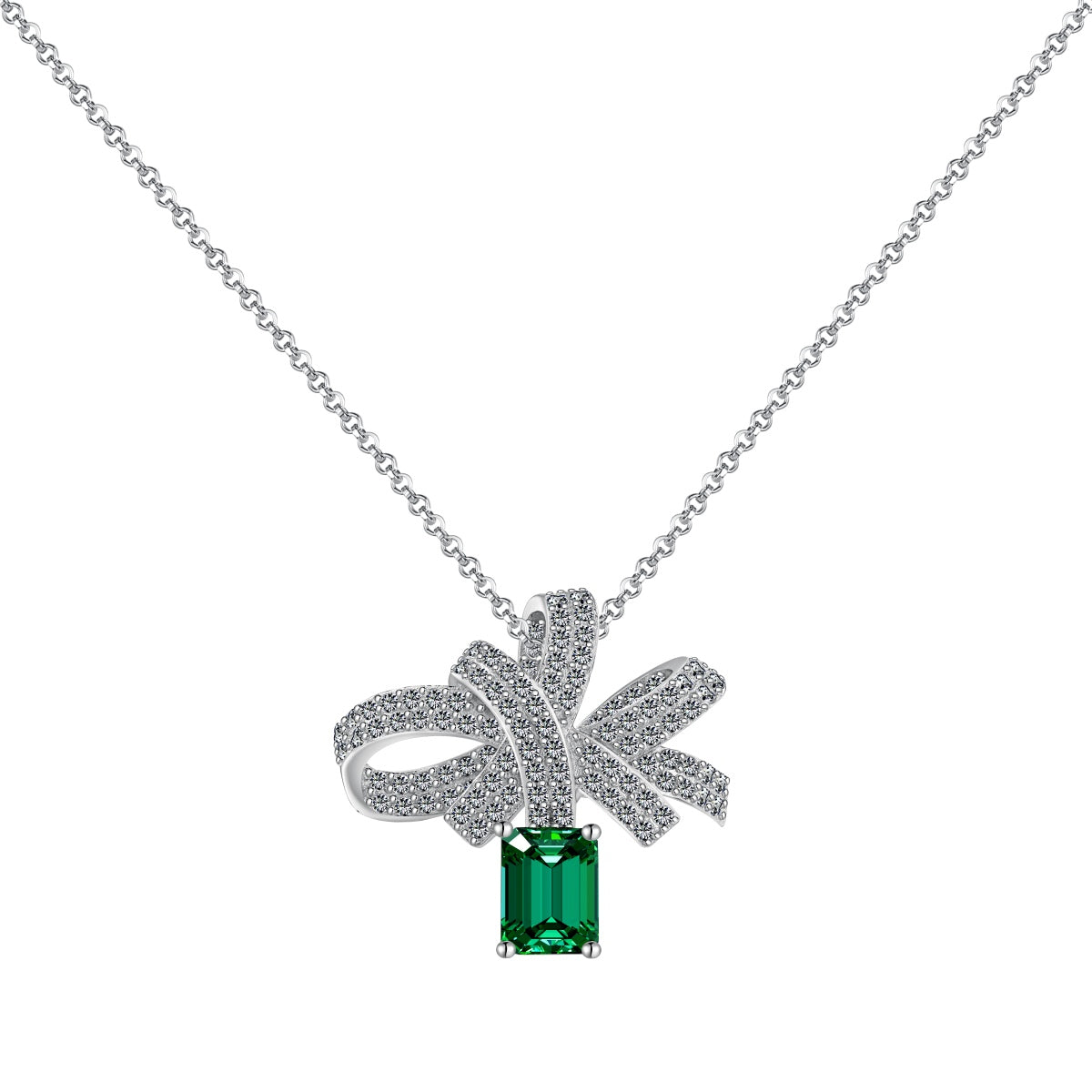 [Noble Jewelry]Luxurious Flower Shape Emerald Cut Necklace