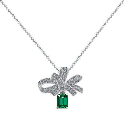 [Noble Jewelry]Luxurious Flower Shape Emerald Cut Necklace