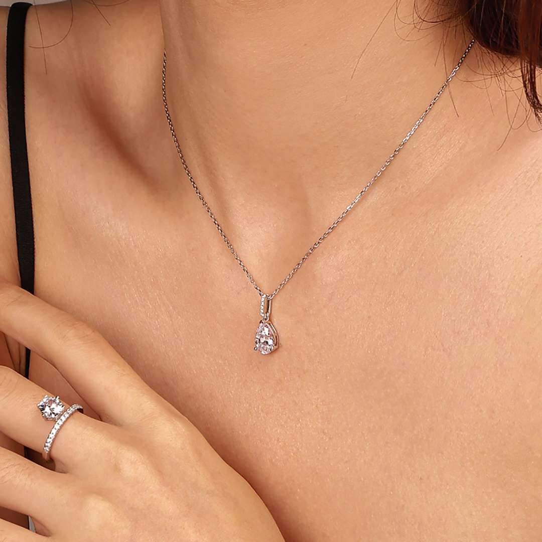 [Noble Jewelry]Delicate Water Drop Shape Fashion Necklace