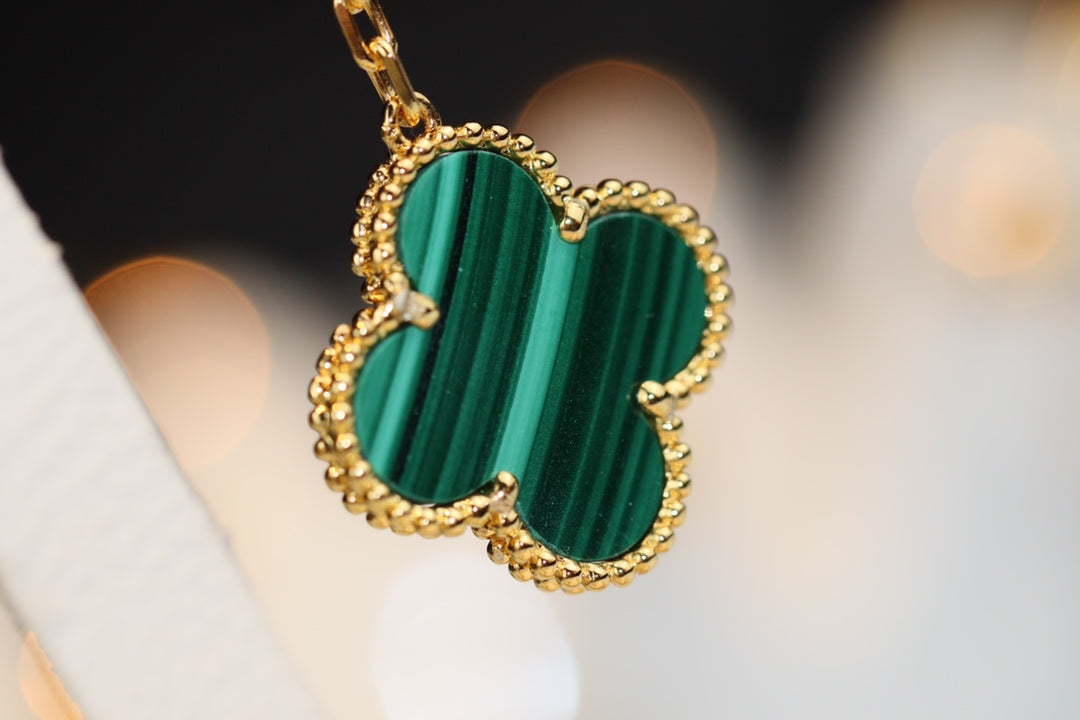 [Noble Jewelry]CLOVER EARRINGS GOLD MALACHITE DIAMOND 3 MOTIF