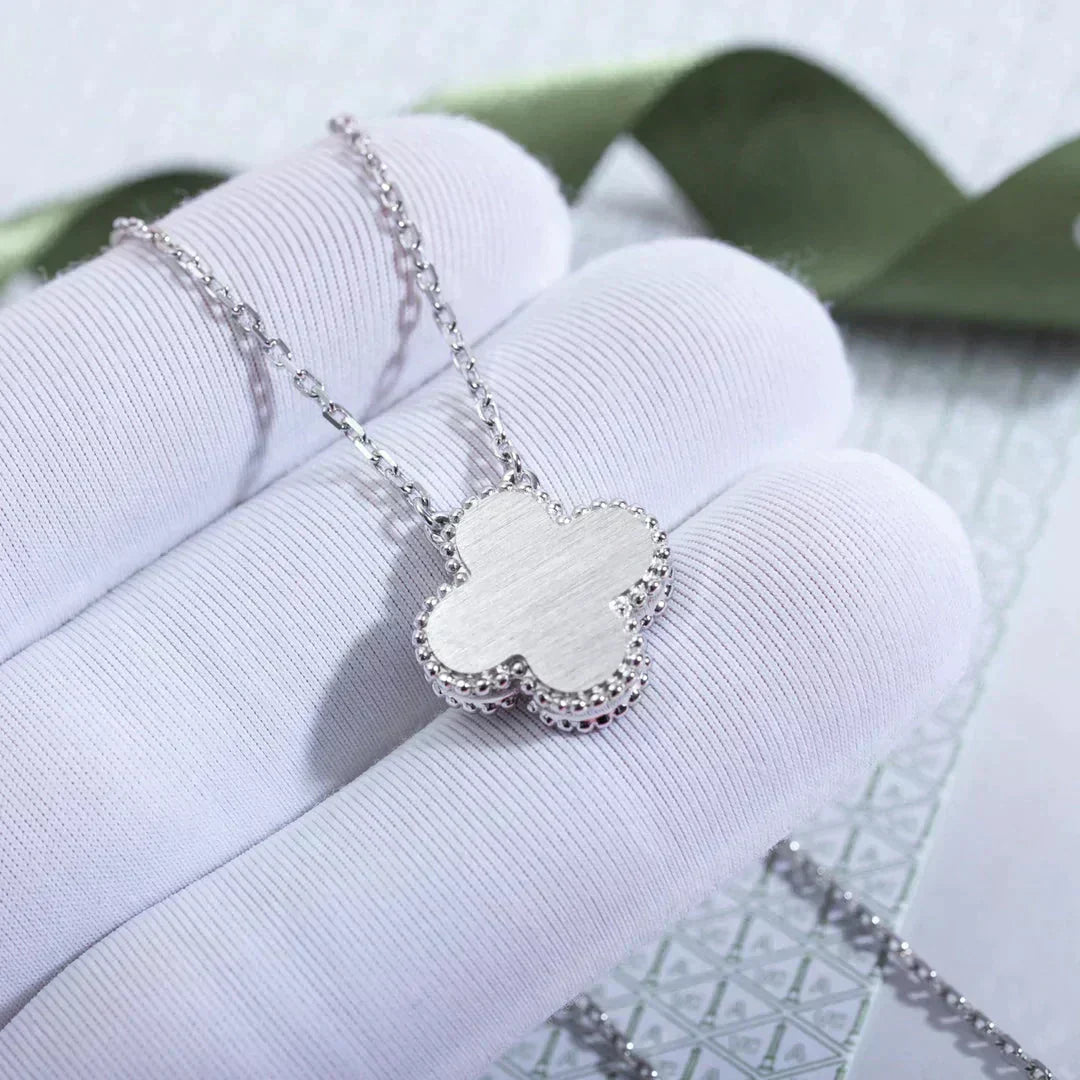 [Noble Jewelry]CLOVER  15MM DIAMOND LASER NECKLACE SILVER