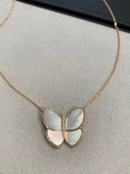 [Noble Jewelry]BUTTERFLY GOLD MOP DIAMOND NECKLACE