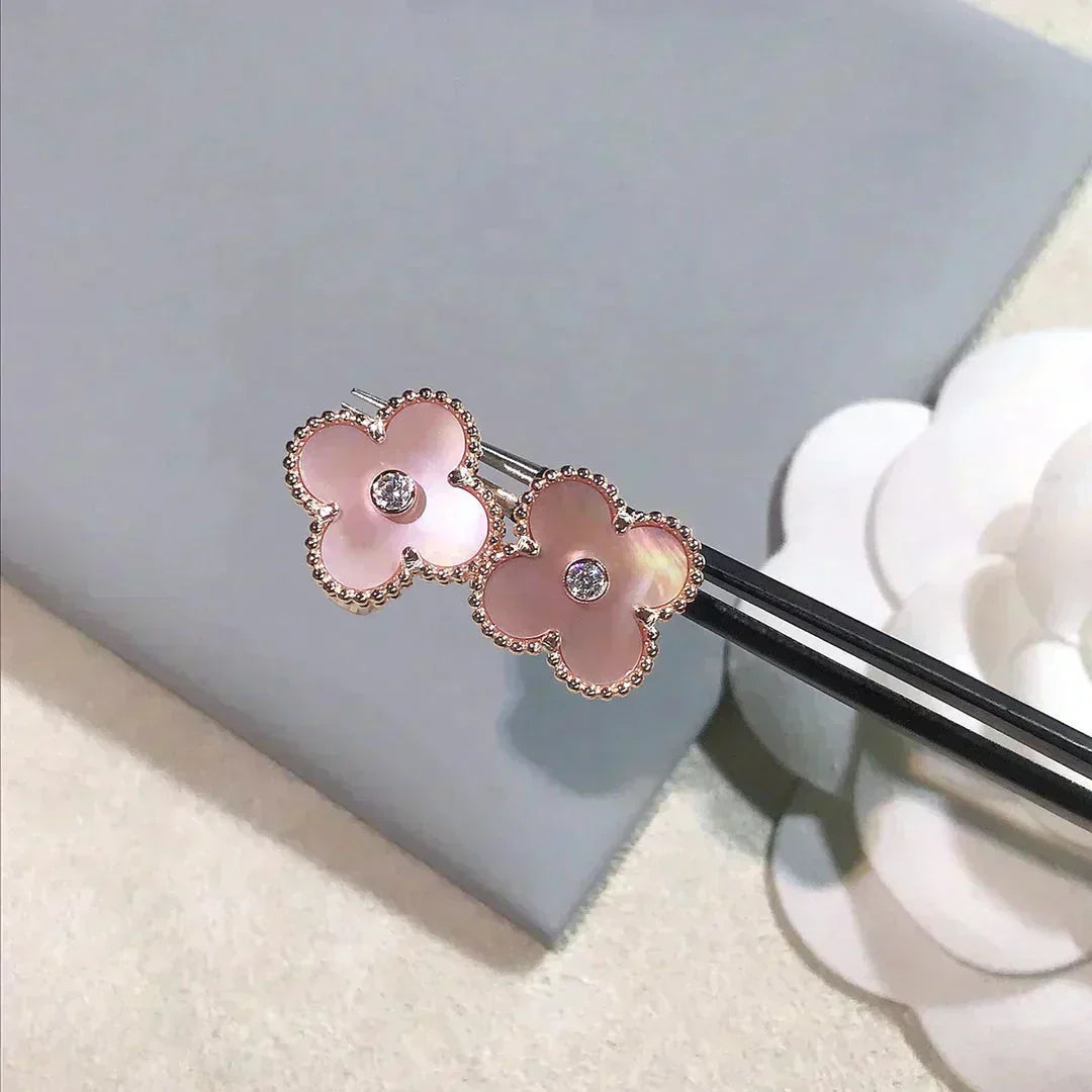 [Edler Schmuck] CLOVER MEDIUM 1 MOTIFS PINK MOP DIAMOND OHRRINGE