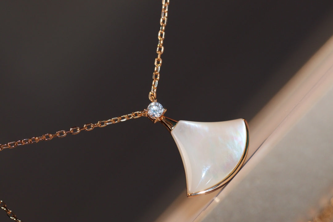 [Noble Jewelry]DREAM NECKLACE WHITE MOP PINK GOLD 1 DIAMOND