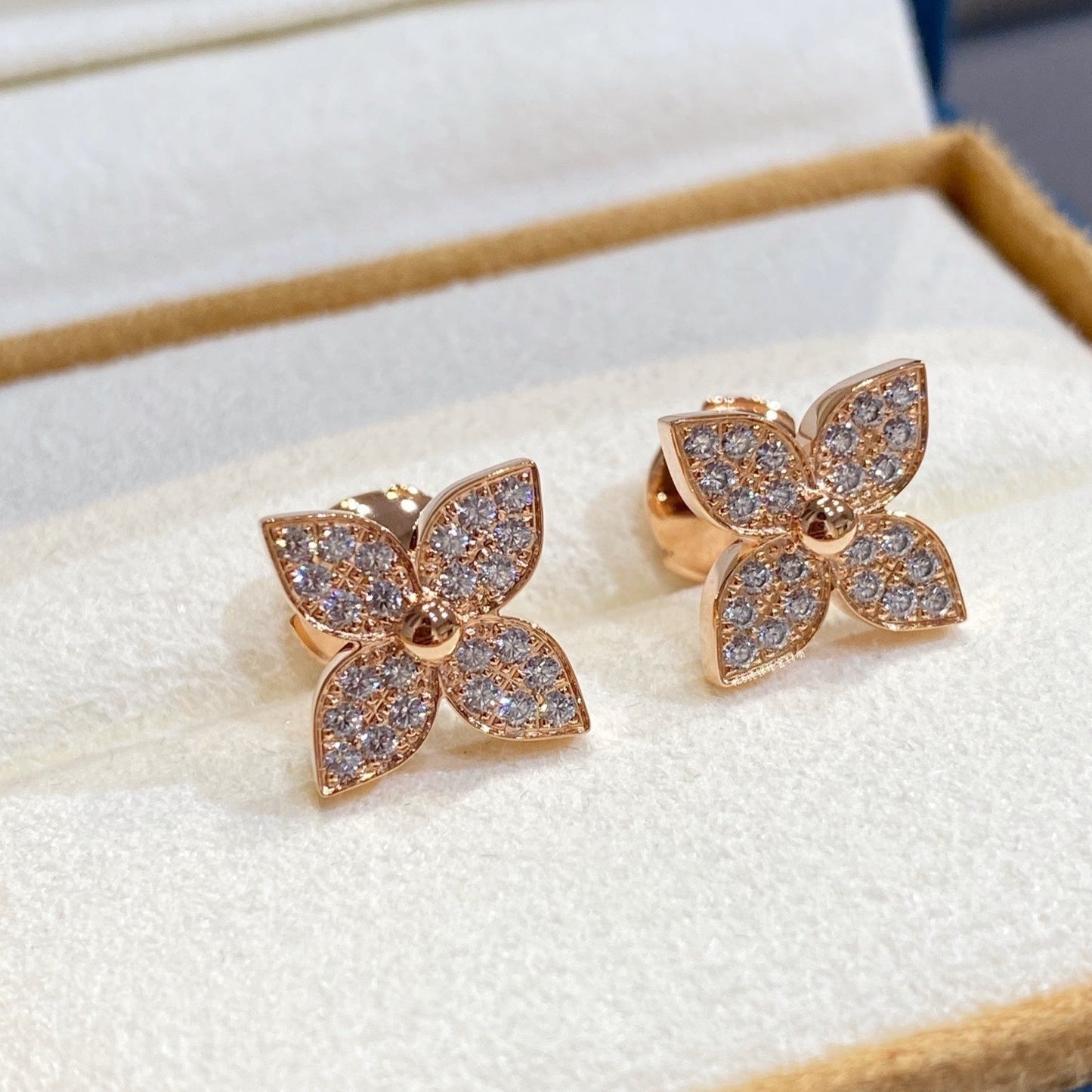 [Noble Jewelry]STAR DIAMOND EARRINGS