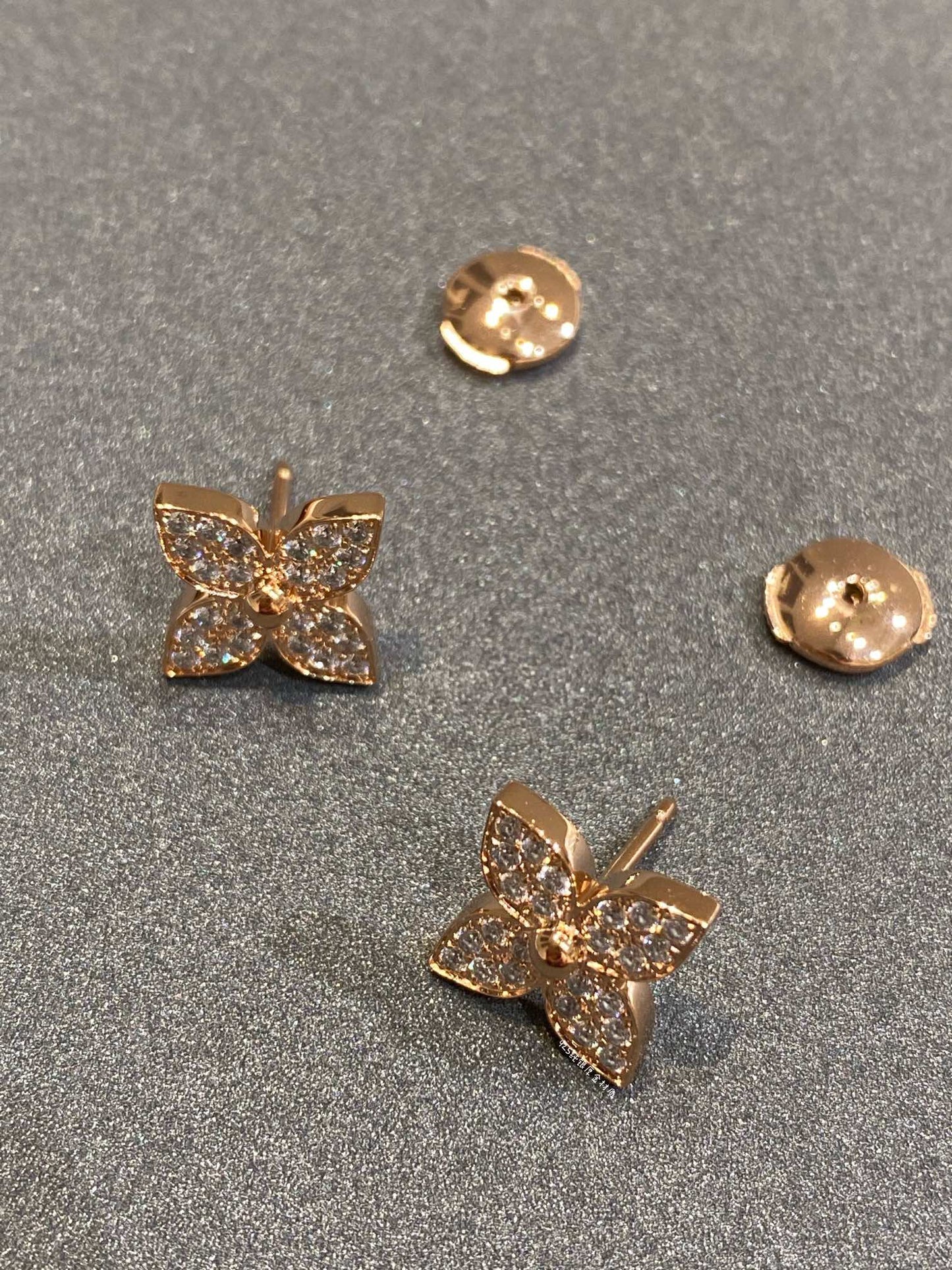 [Noble Jewelry]STAR DIAMOND EARRINGS