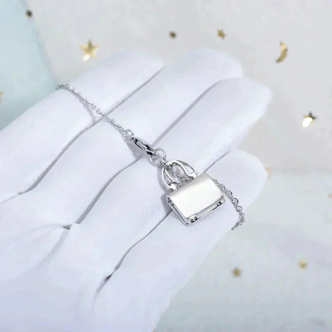 [Noble Jewelry]AMULETTE PEDANT SILVER NECKLACE