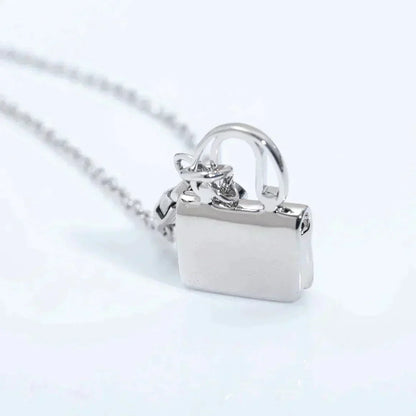 [Noble Jewelry]AMULETTE PEDANT SILVER NECKLACE