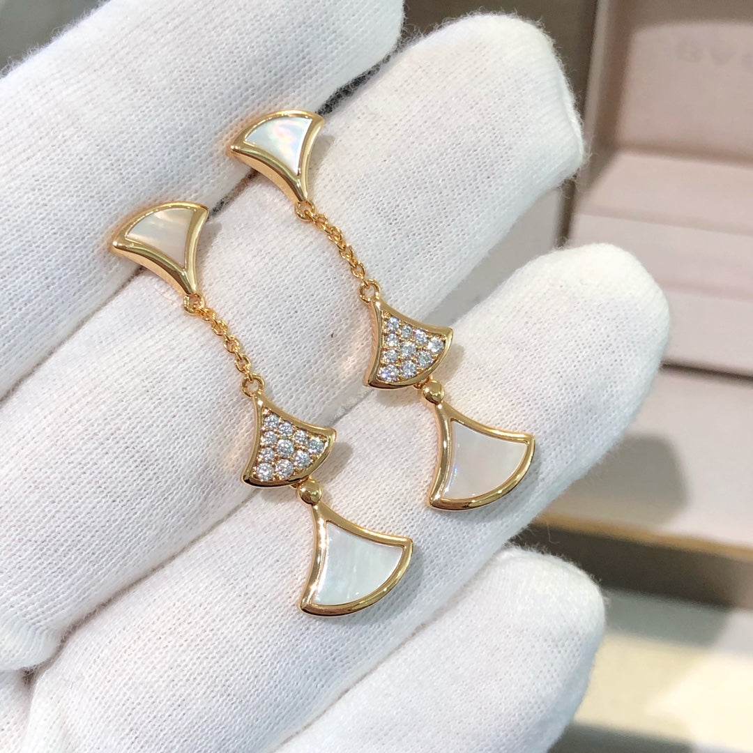 [Noble Jewelry]DREAM EARRINGS 3 MOTIFS DIAMOND MOP PINK GOLD