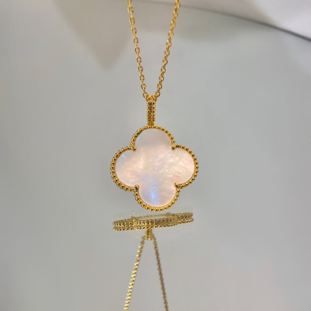 [Noble Jewelry]CLOVER 25MM MOP LARGE PENDANT NECKLACE