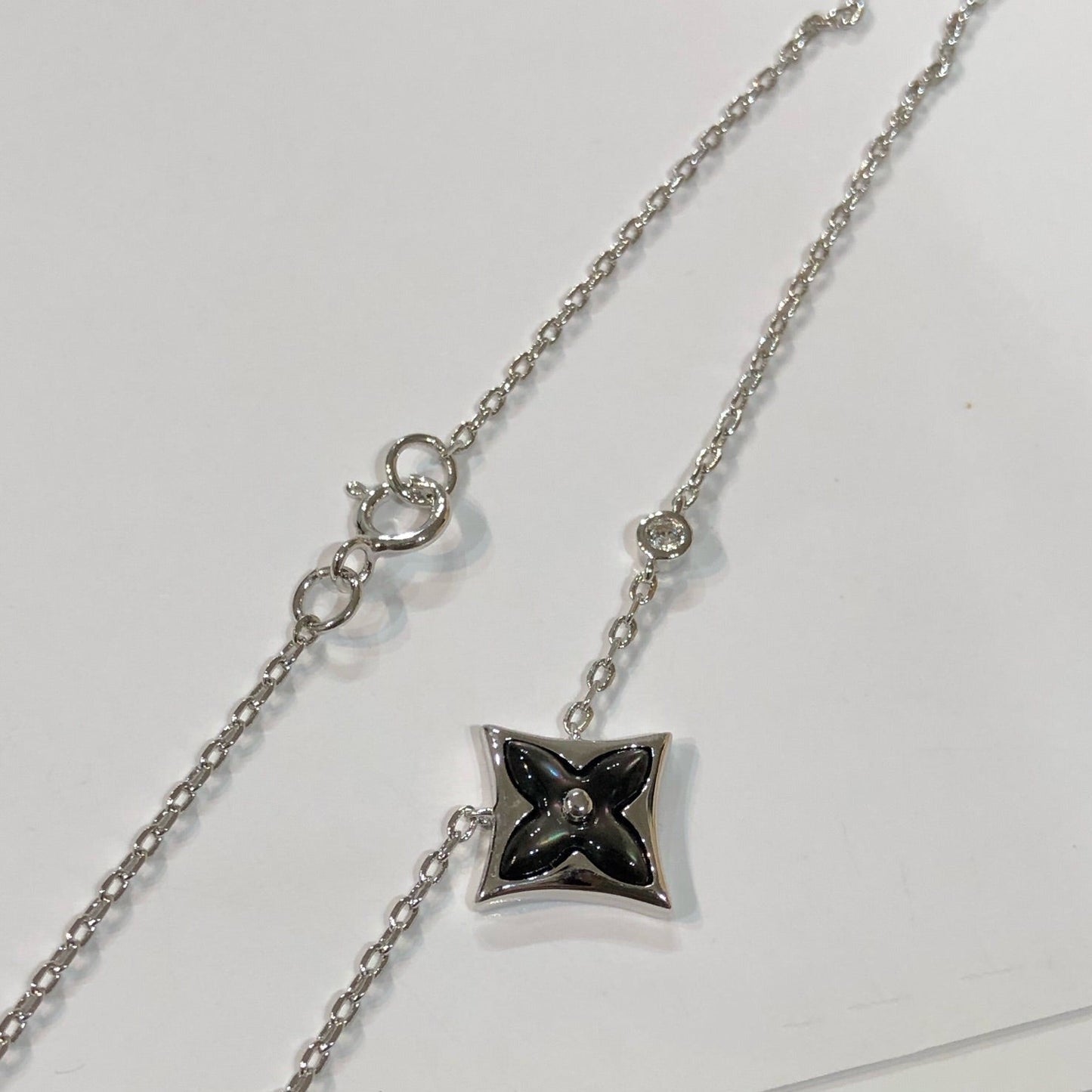 [Noble Jewelry]STAR BLACK MOP NECKLACE