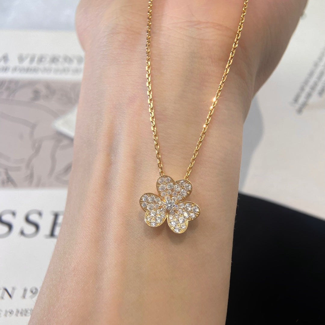 [Edler Schmuck]BLUMEN-DIAMANT-HALSKETTE