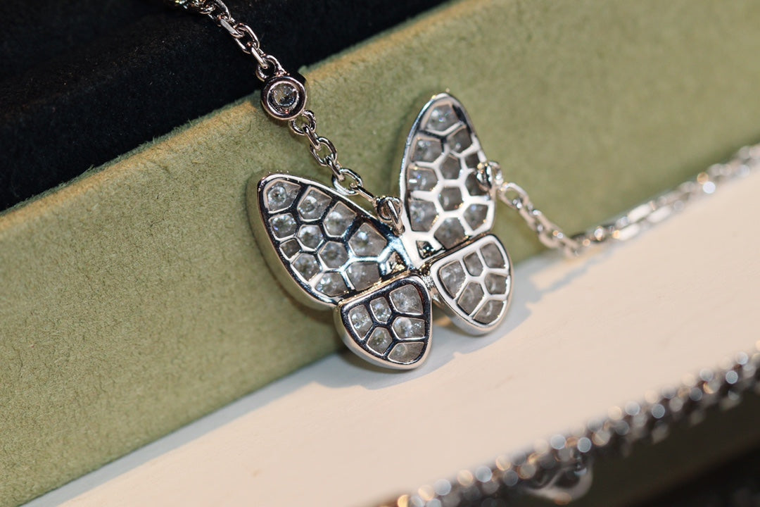 [Noble Jewelry]BUTTERFLY DIAMOND NECKLACE