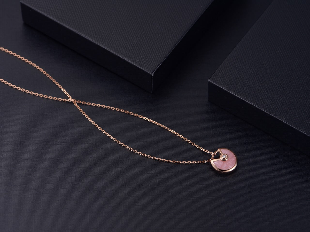 [Noble Jewelry]AMULETTE ROSE GOLD PINK MOP NECKLACE