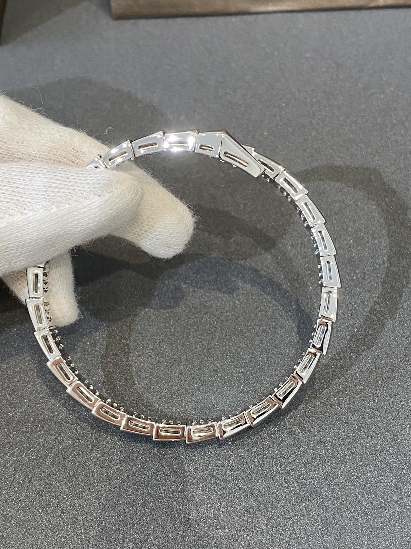 [Noble Jewelry]SERPENTI BRACELET DIAMONDS SILVER