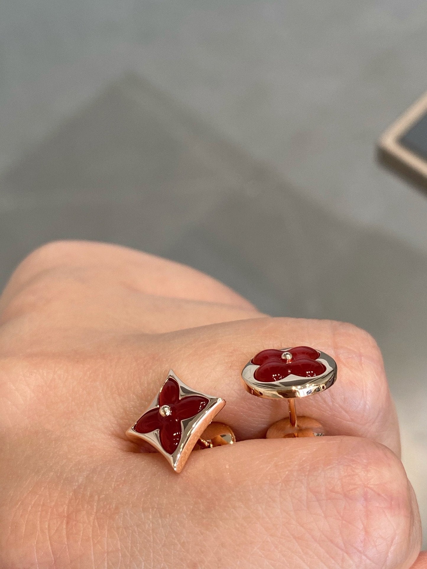 [Noble Jewelry]STAR AND SUN PINK GOLD CARNELIAN STUD EARRINGS