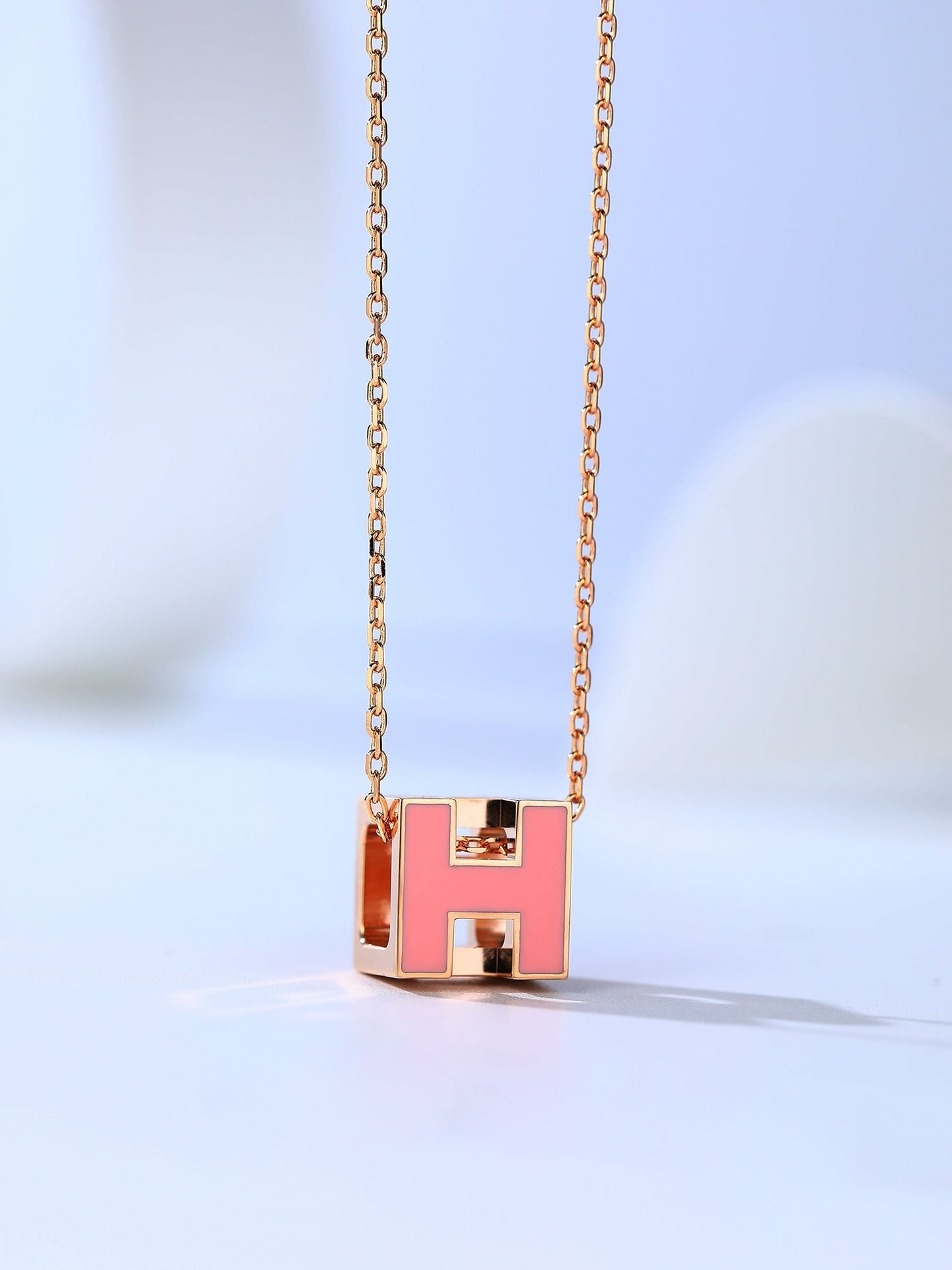 [Noble Jewelry]H CAGE PINK GOLD NECKLACE