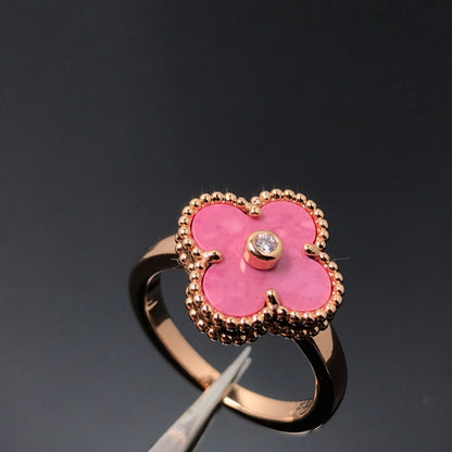 [Edler Schmuck] KLEEBLATT-RHODONIT-RING AUS ROSÉGOLD