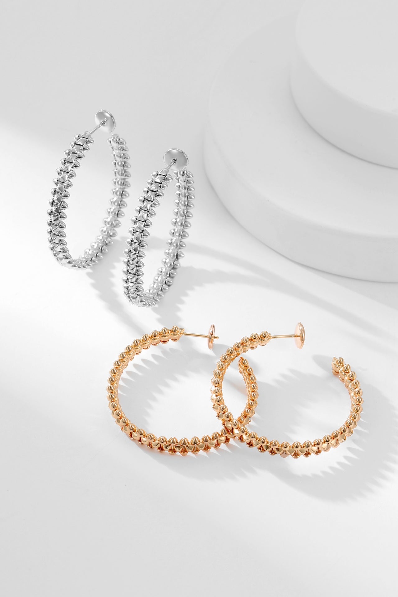 [Noble Jewelry]CLASH HOOP EARRINGS