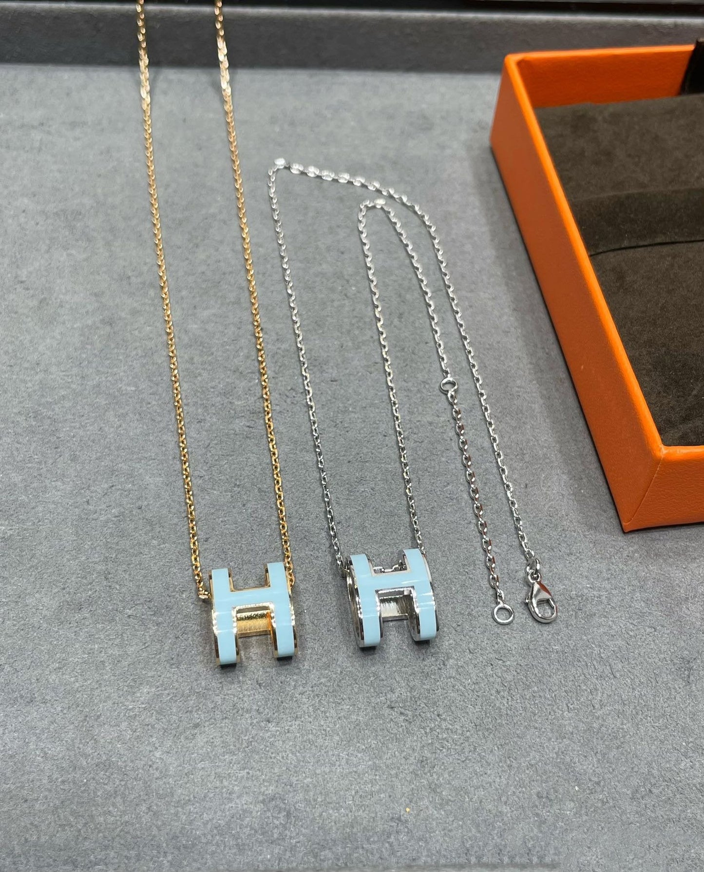 [Noble Jewelry]POP H SKY BLUE NECKLACE