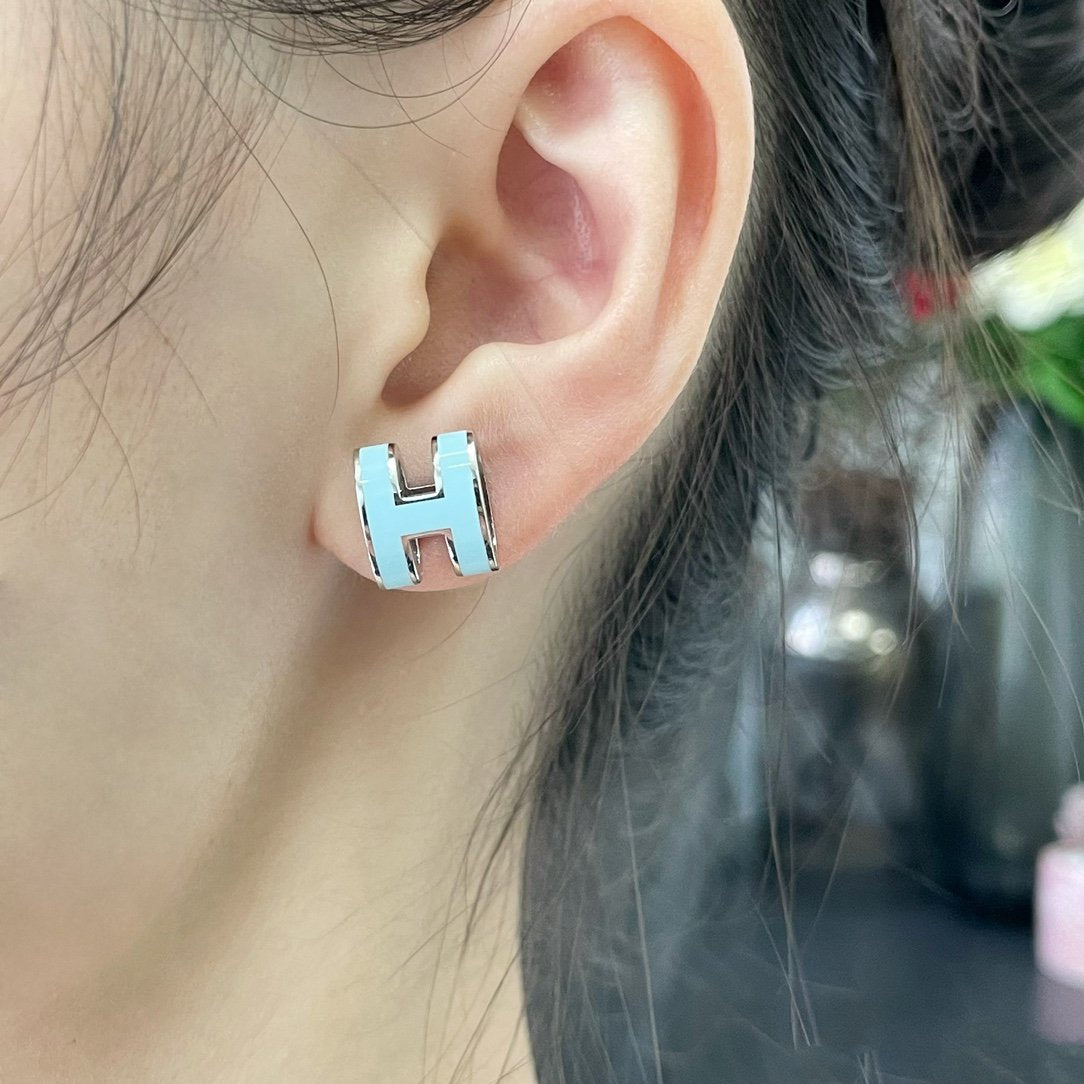 [Noble Jewelry]POP H SKY BLUE STUD EARRINGS