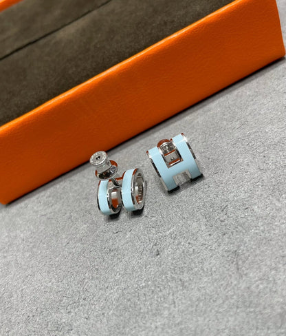 [Noble Jewelry]POP H SKY BLUE STUD EARRINGS