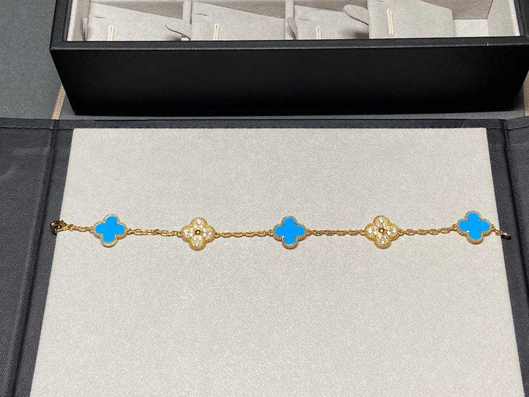 [Noble Jewelry]CLOVER 5 MOTIF BLUE CHALCEDONY DIAMOND GOLD BRACELET