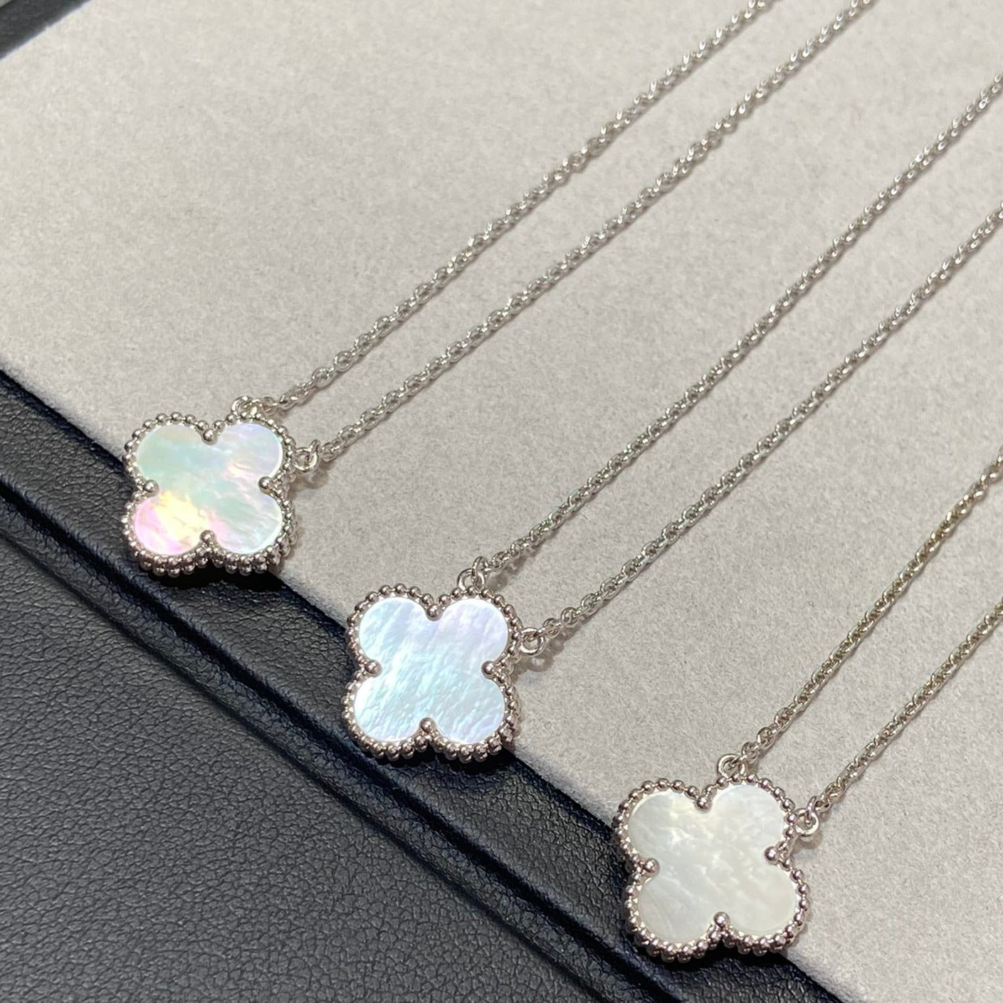 [Noble Jewelry]CLOVER MEDIUM SILVER WHITE MOP NECKLACE