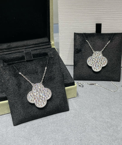 [Noble Jewelry]CLOVER 25MM LARGE PENDANT DIAMOND PAVED SILVER NECKLACE