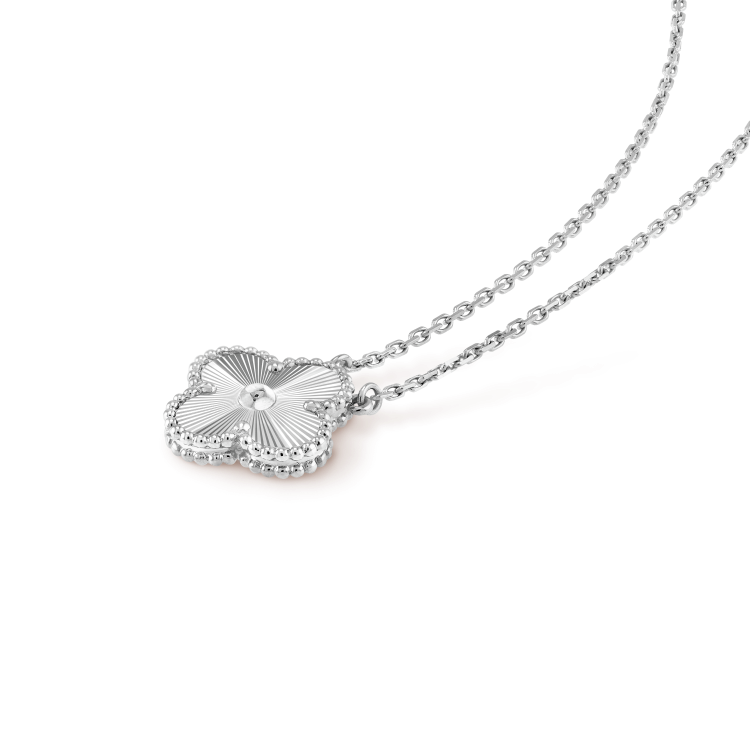 [Noble Jewelry]CLOVER 15MM LASER NECKLACE SILVER