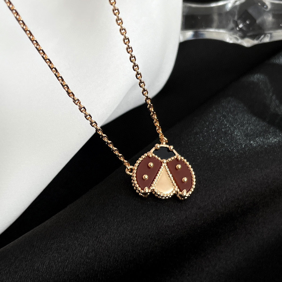 [Noble Jewelry]LUCKY  CARNELIANS LADYBUG NECKLACE