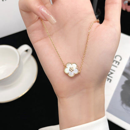 [Noble Jewelry]LUCKY WHITE MOP PLUM BLOSSOM  BRACELET