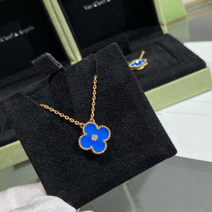 [Noble Jewelry]CLOVER 15MM DIAMOND AND BLUE AGATE NECKLACE