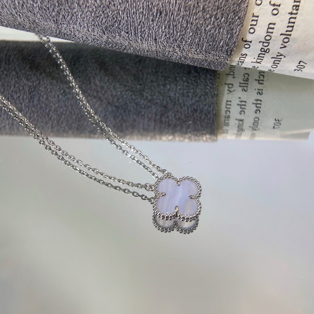 [Noble Jewelry]CLOVER 15MM BLUE CHALCEDONY NECKLACE SILVER