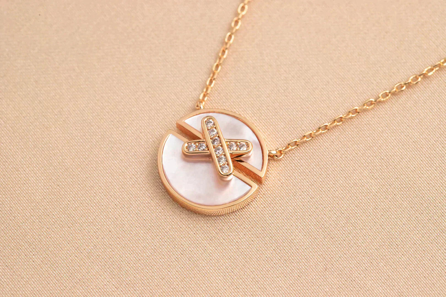 [Noble Jewelry]JEUX DE ROSE GOLD DIAMOND NECKLACE