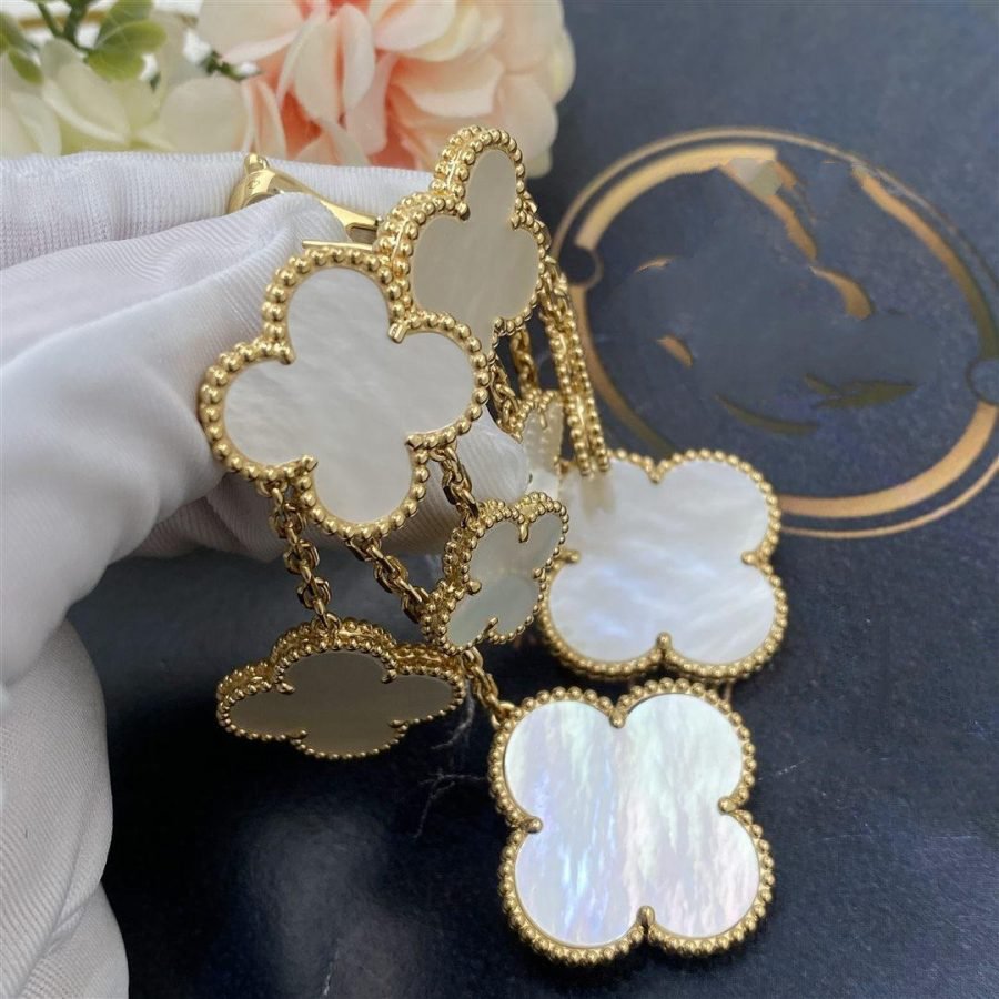 [Noble Jewelry]CLOVER EARRINGS WHITE MOP 4 MOTIFS GOLD