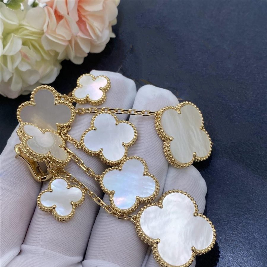 [Noble Jewelry]CLOVER EARRINGS WHITE MOP 4 MOTIFS GOLD