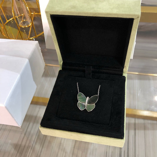 [Noble Jewelry]LARGE BUTTERFLY SILVER PENDANT DIAMOND NECKLACE