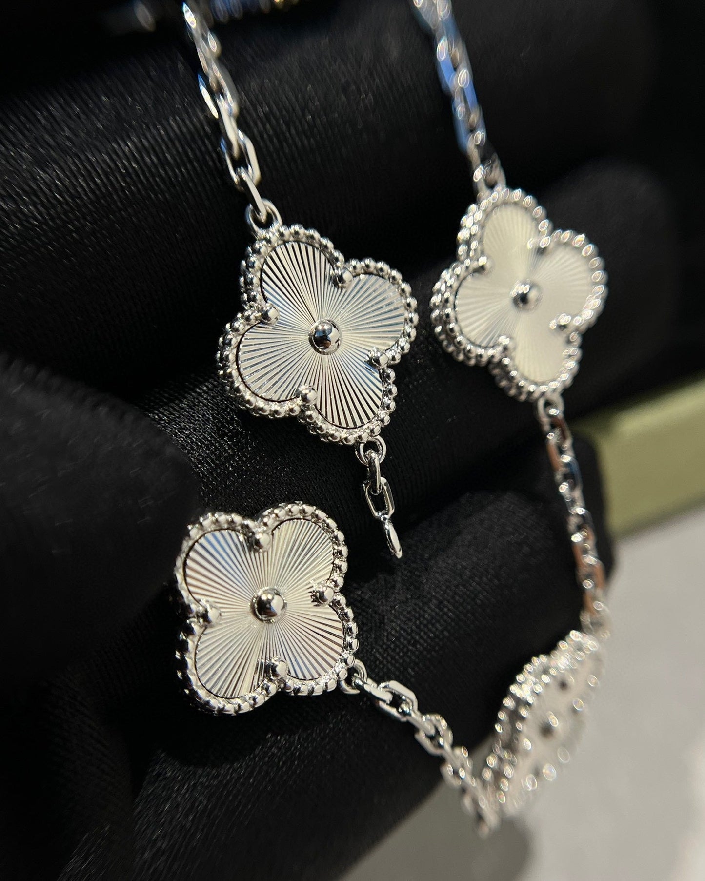 [Noble Jewelry]CLOVER SILVER 5 MOTIFS BRACELET