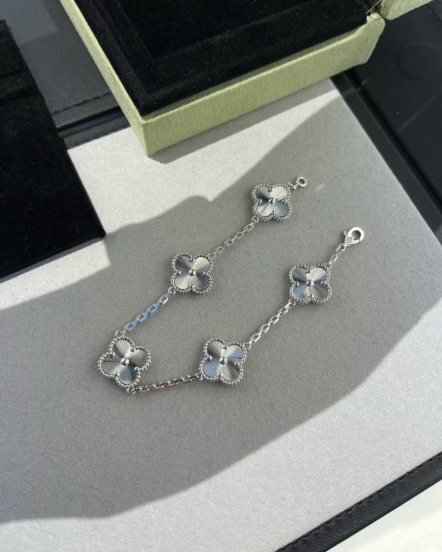 [Noble Jewelry]CLOVER SILVER 5 MOTIFS BRACELET